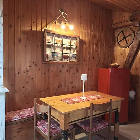 Graziosa Mansarda Rustica - Cir Vda 0038 *